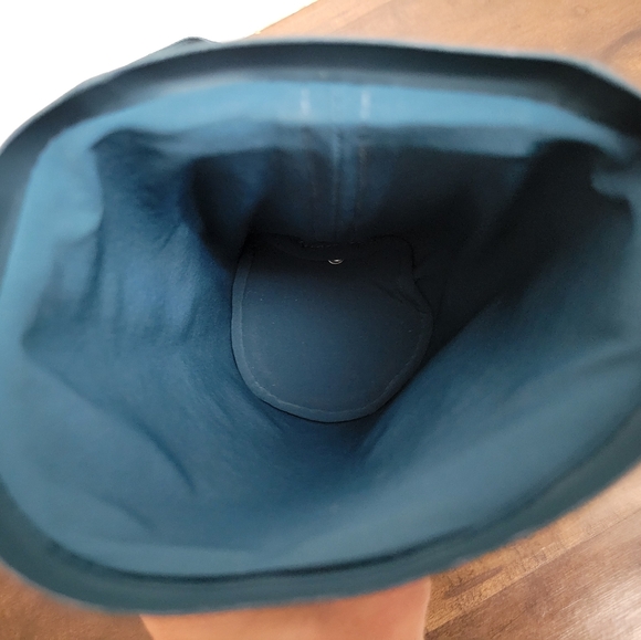 YETI Rambler Bottle Sling Large Discontinued Color Agave Blue - Picture 6 of 8